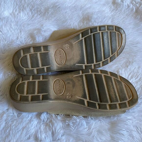 Fly Flot Sandals Buckle Comfort Shoes Slip On Women’s Size 40 US Size 9 - Picture 12 of 14
